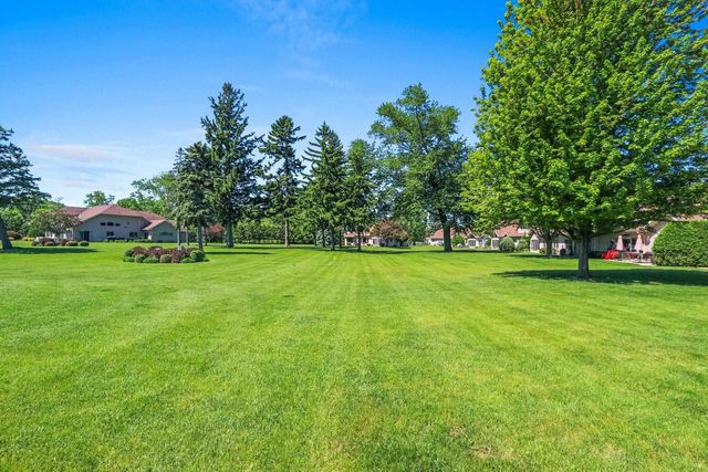 945 BRIGHTON DRIVE, Menasha, WI 54952