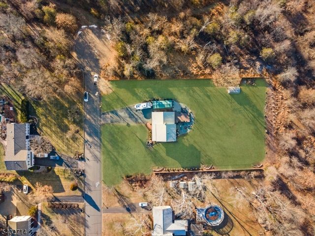 9 Tara Dr, Hillsborough Twp., NJ 08844