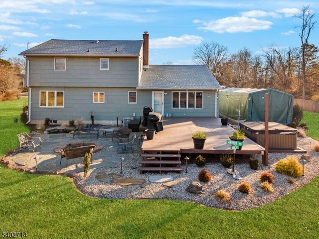 9 Tara Dr, Hillsborough Twp., NJ 08844