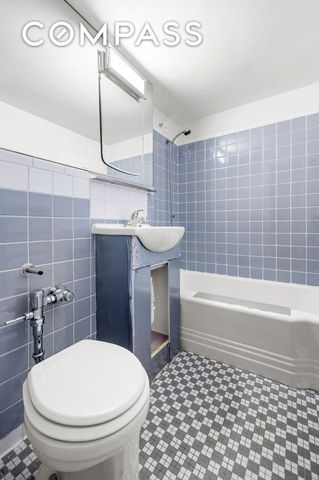 3550 85th St Apt 9J, New York City, NY 11372