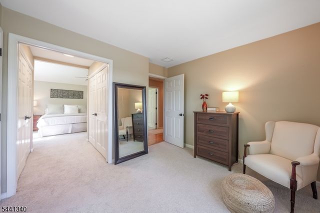 42 Chilton St, Bernardsville Boro, NJ 07924