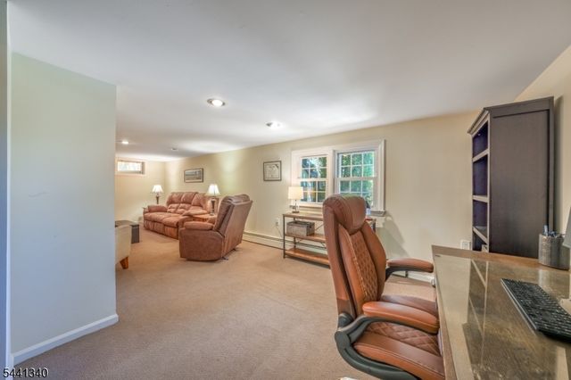 42 Chilton St, Bernardsville Boro, NJ 07924
