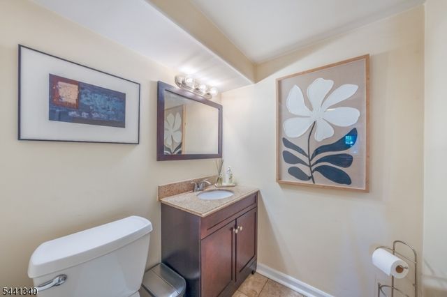 42 Chilton St, Bernardsville Boro, NJ 07924