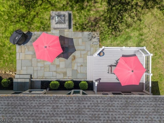 42 Chilton St, Bernardsville Boro, NJ 07924