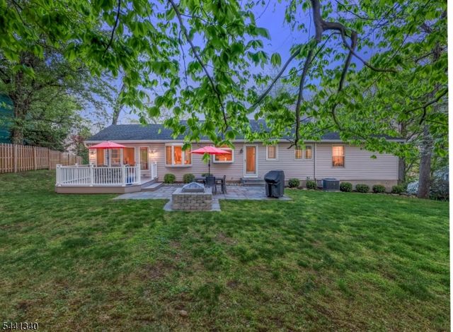 42 Chilton St, Bernardsville Boro, NJ 07924