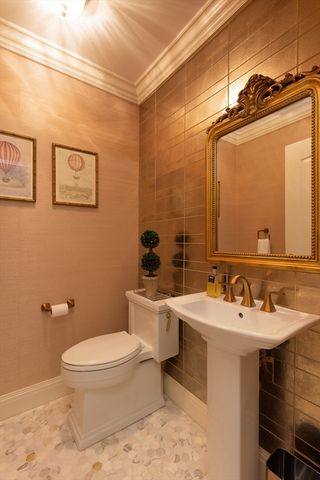 1 Huntington Ave 1204, Boston, MA 02116