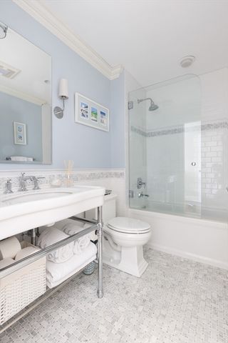 1 Huntington Ave 1204, Boston, MA 02116