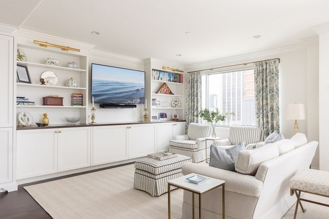 1 Huntington Ave 1204, Boston, MA 02116