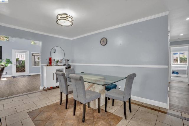 31262 San Andreas Dr, Union City, CA 94587