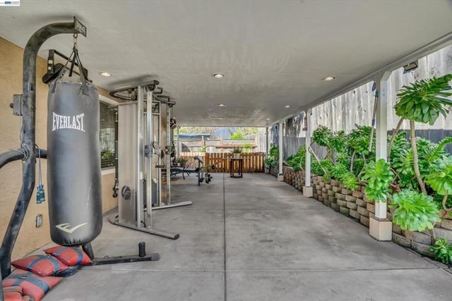 31262 San Andreas Dr, Union City, CA 94587