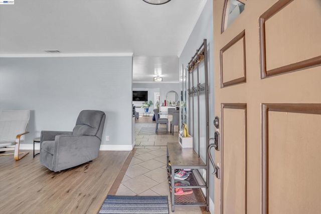 31262 San Andreas Dr, Union City, CA 94587