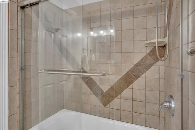 31262 San Andreas Dr, Union City, CA 94587