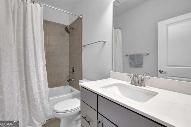 6050 Stargazer Way, Cumming, GA 30028