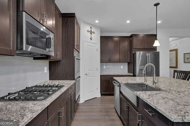 6050 Stargazer Way, Cumming, GA 30028