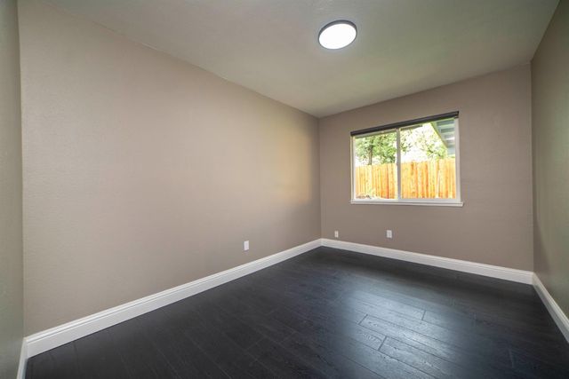 5801 Pecan Ave, Orangevale, CA 95662