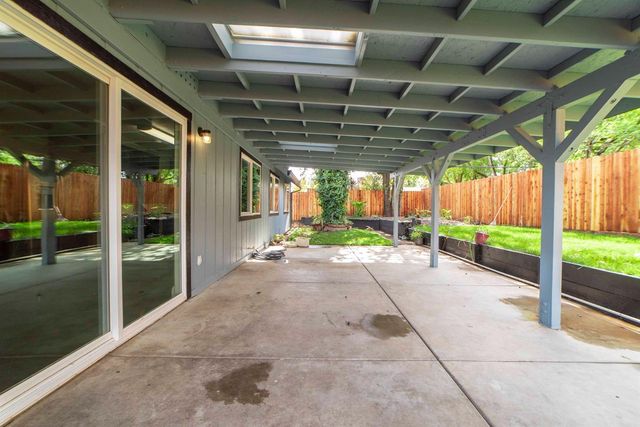 5801 Pecan Ave, Orangevale, CA 95662