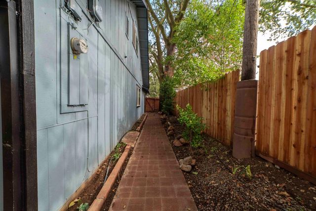 5801 Pecan Ave, Orangevale, CA 95662