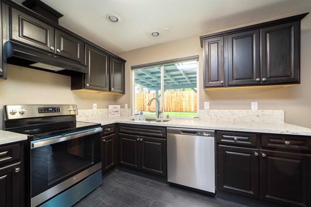 5801 Pecan Ave, Orangevale, CA 95662