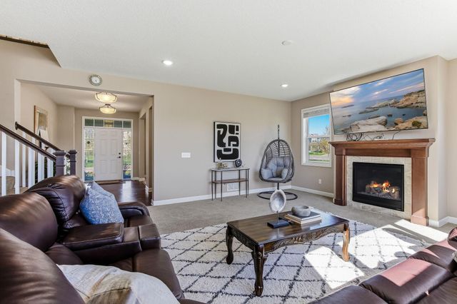 4469 Schilling Way, Woodbury, MN 55129