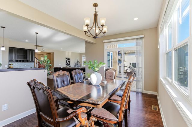 4469 Schilling Way, Woodbury, MN 55129
