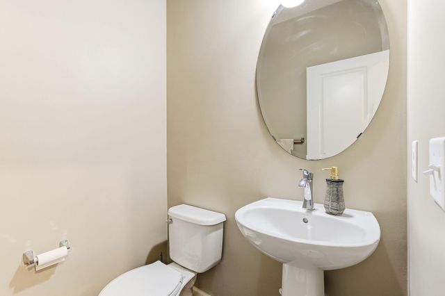4469 Schilling Way, Woodbury, MN 55129