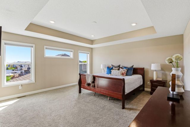 4469 Schilling Way, Woodbury, MN 55129