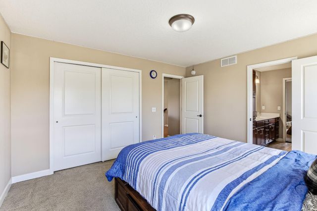 4469 Schilling Way, Woodbury, MN 55129