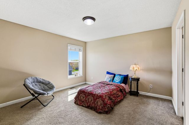 4469 Schilling Way, Woodbury, MN 55129