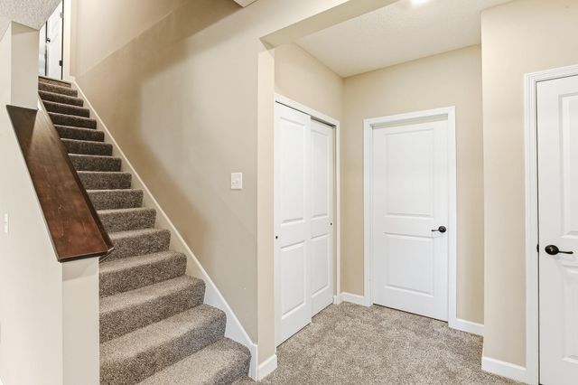 4469 Schilling Way, Woodbury, MN 55129