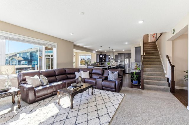 4469 Schilling Way, Woodbury, MN 55129
