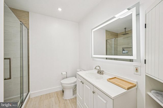 1006 THORNTON CT, North Wales, PA 19454