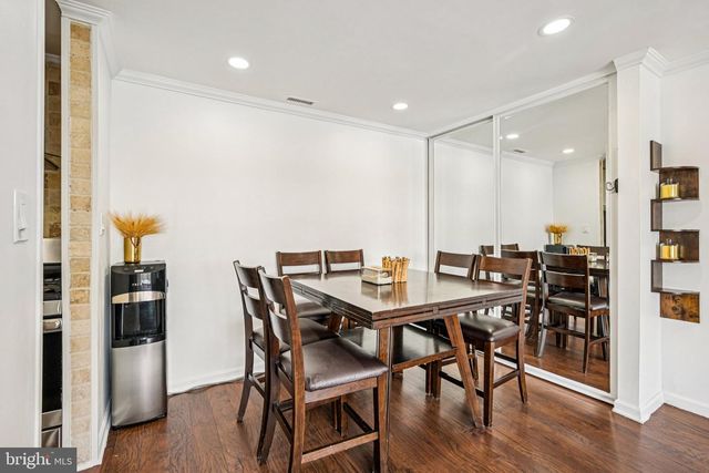 1006 THORNTON CT, North Wales, PA 19454