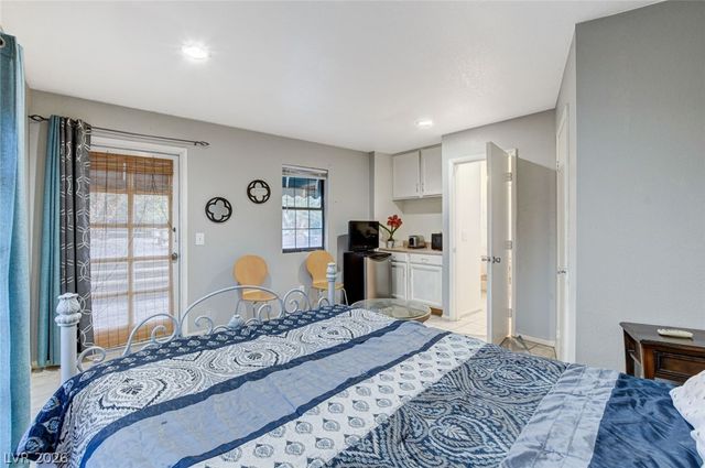 7001 Alamitos Circle, Las Vegas, NV 89120