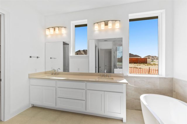 905 S Hemingway LOOP, Liberty Hill, TX 78642