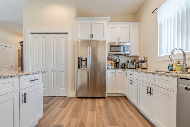 409 Hideaway Lane, Niceville, FL 32578