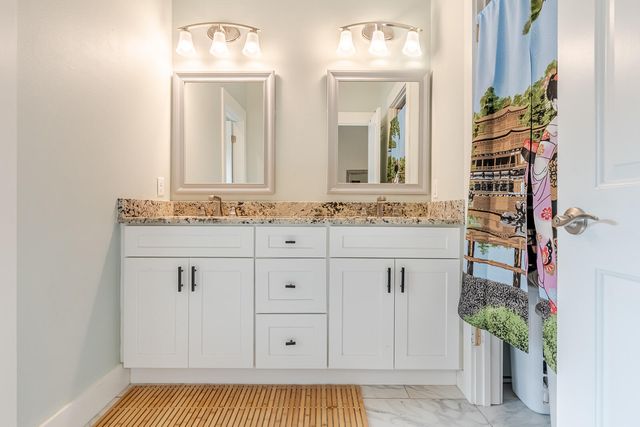 409 Hideaway Lane, Niceville, FL 32578