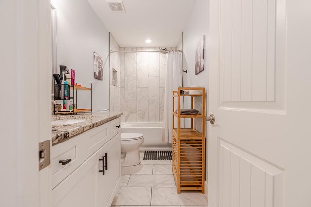 409 Hideaway Lane, Niceville, FL 32578