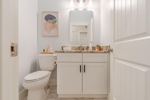 409 Hideaway Lane, Niceville, FL 32578