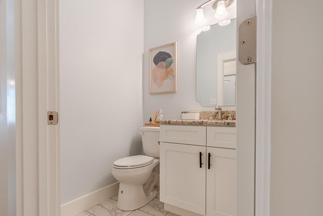 409 Hideaway Lane, Niceville, FL 32578