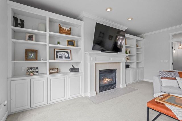 601 E CARRINGTON LANE, Appleton, WI 54913