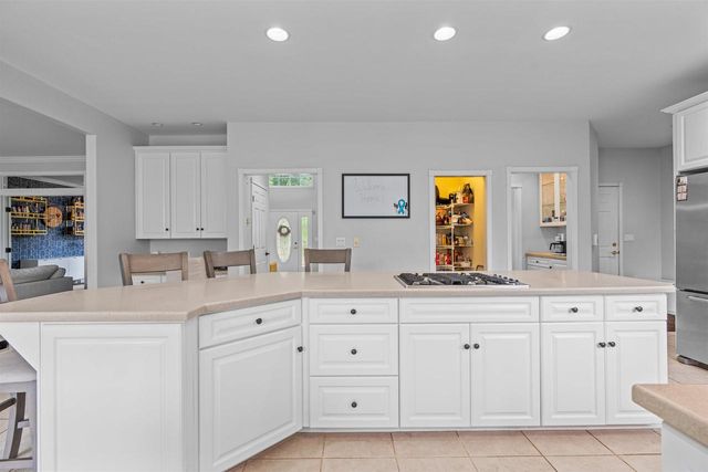 601 E CARRINGTON LANE, Appleton, WI 54913