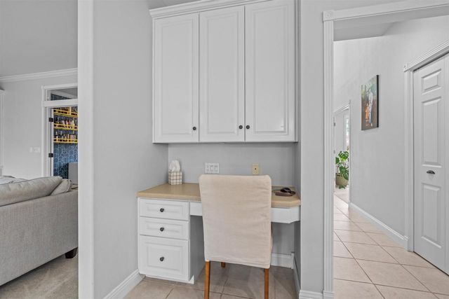 601 E CARRINGTON LANE, Appleton, WI 54913