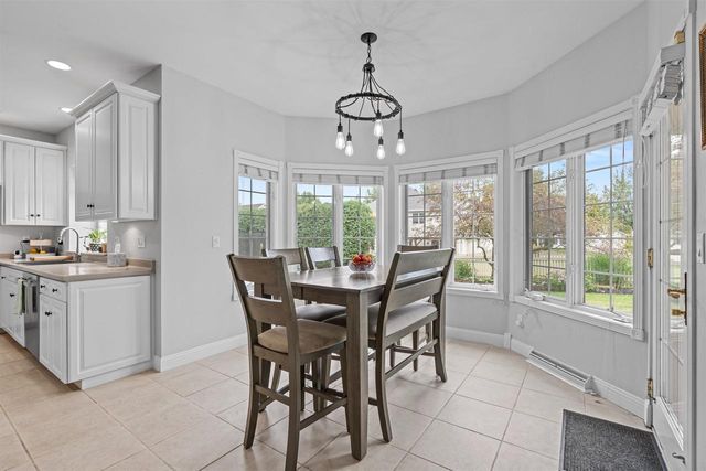 601 E CARRINGTON LANE, Appleton, WI 54913