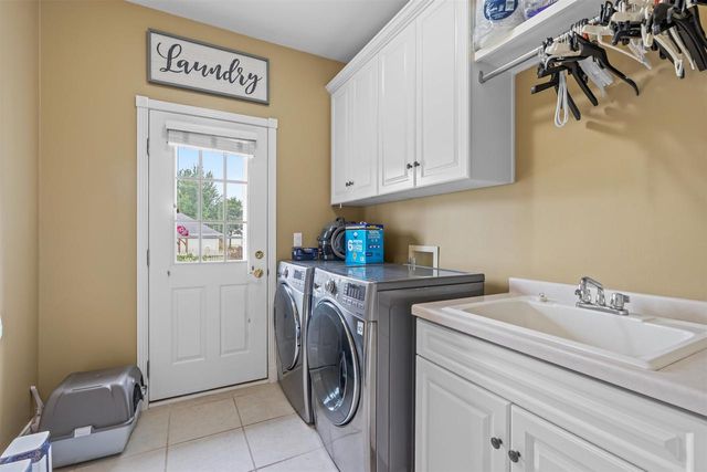 601 E CARRINGTON LANE, Appleton, WI 54913