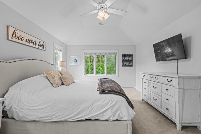 601 E CARRINGTON LANE, Appleton, WI 54913