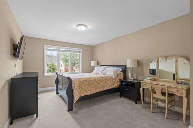 601 E CARRINGTON LANE, Appleton, WI 54913