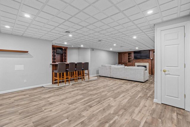 601 E CARRINGTON LANE, Appleton, WI 54913