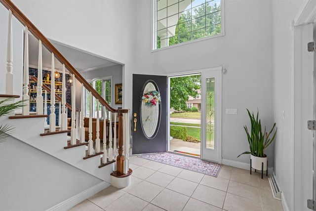 601 E CARRINGTON LANE, Appleton, WI 54913