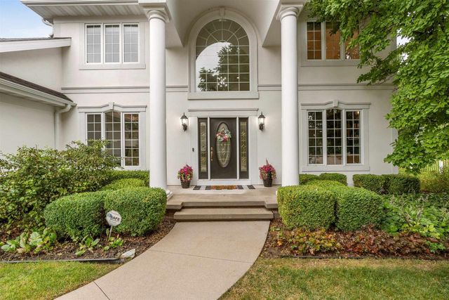 601 E CARRINGTON LANE, Appleton, WI 54913