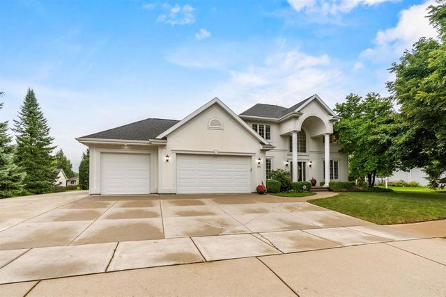 601 E CARRINGTON LANE, Appleton, WI 54913